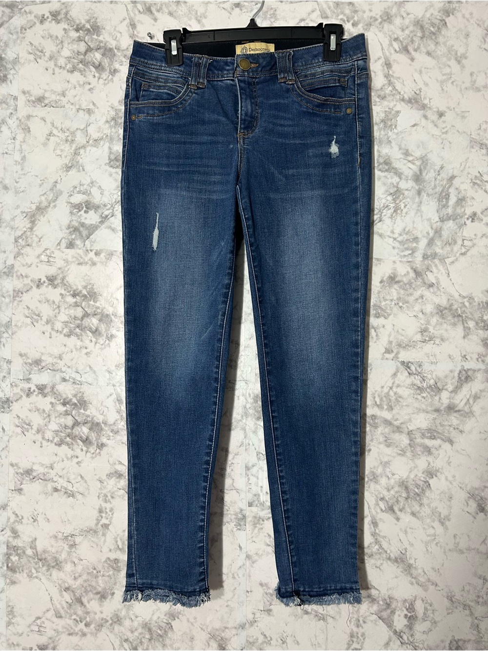 Democracy Ab technology Dark Blue Distressed Ankle Crop Jeans Sz 6 EUC